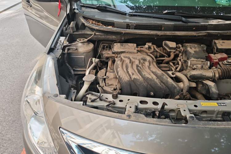 Used Nissan Sunny 2015 1.5XE Manual Comfort Edition Engine Bay Right