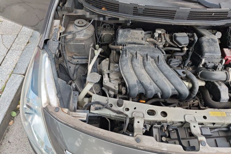 Used Nissan Sunny 2015 1.5XE CVT Comfort Edition Engine Bay Right