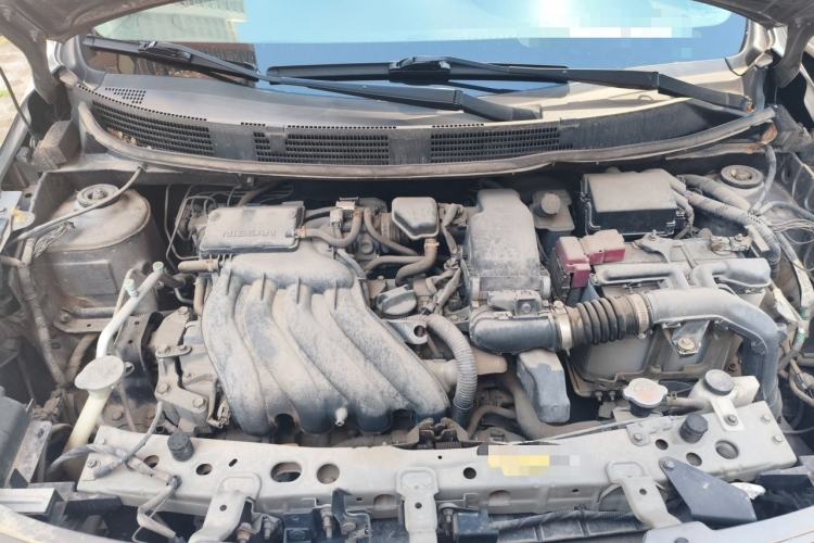 Used Nissan Sunny 2015 1.5XE Manual Master Edition Engine Bay