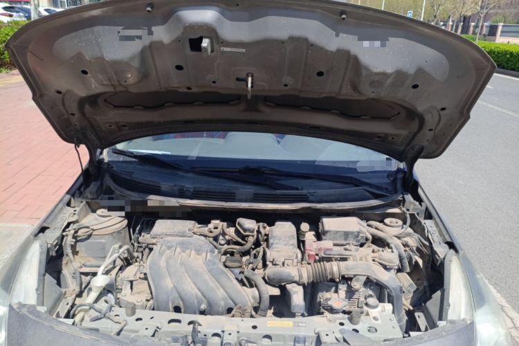 Used Nissan Sunny 2015 1.5XE CVT Elite Edition Engine Bay