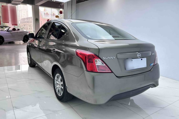Used Nissan Sunny 2015 1.5XE CVT Comfort Edition Exterior 4