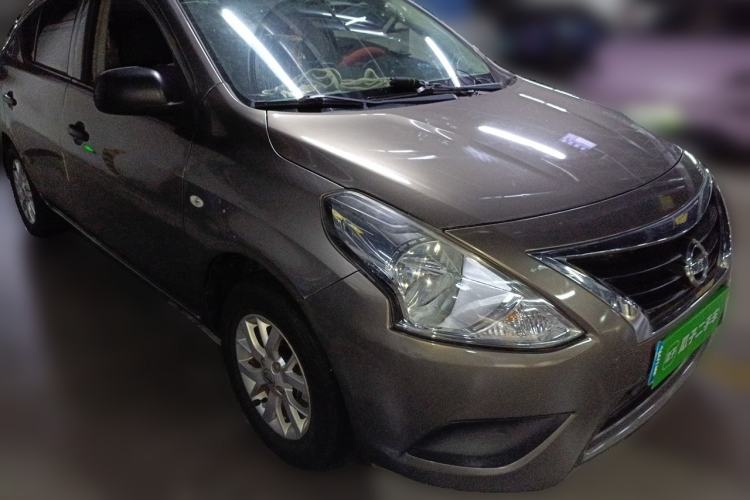 Used Nissan Sunny 2015 1.5XE Manual Comfort Edition Front Right 45 Deg