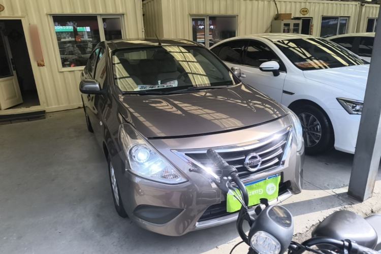 Used Nissan Sunny 2015 1.5XE CVT Comfort Edition Front Right 45 Deg