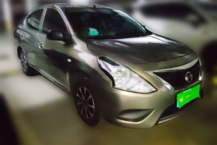 Used Nissan Sunny 2015 1.5XE CVT Comfort Edition Front Right 45 Deg