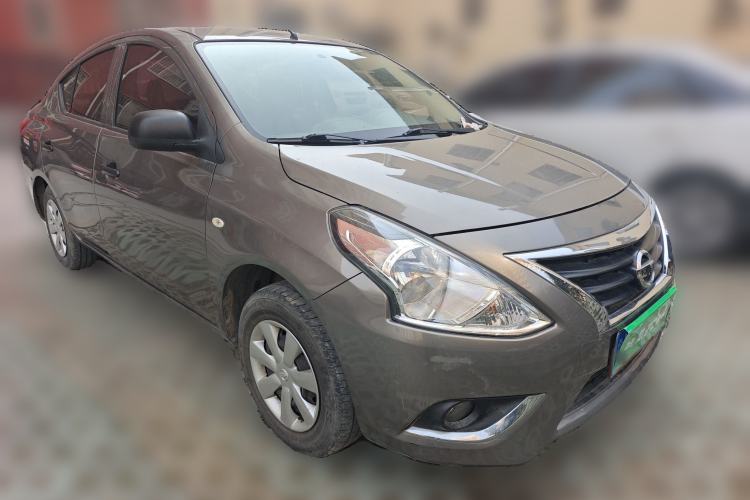 Used Nissan Sunny 2015 1.5XE Manual Comfort Edition Front Right 45 Deg