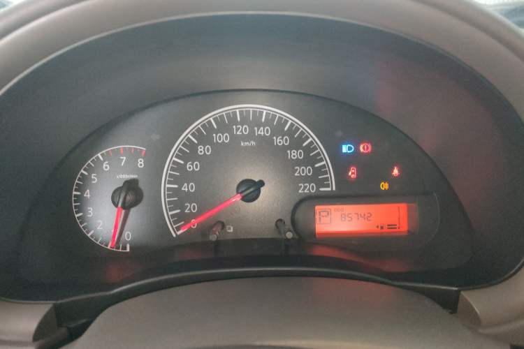 Used Nissan Sunny 2015 1.5XE CVT Comfort Edition Instrument Cluster