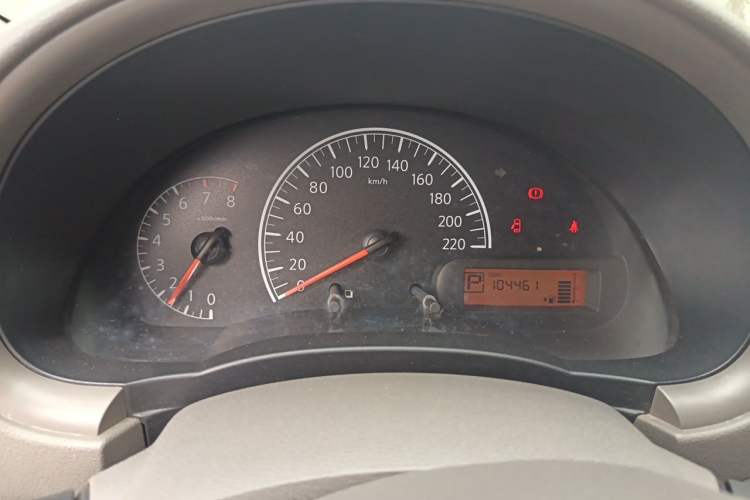 Used Nissan Sunny 2015 1.5XE CVT Comfort Edition Instrument Cluster
