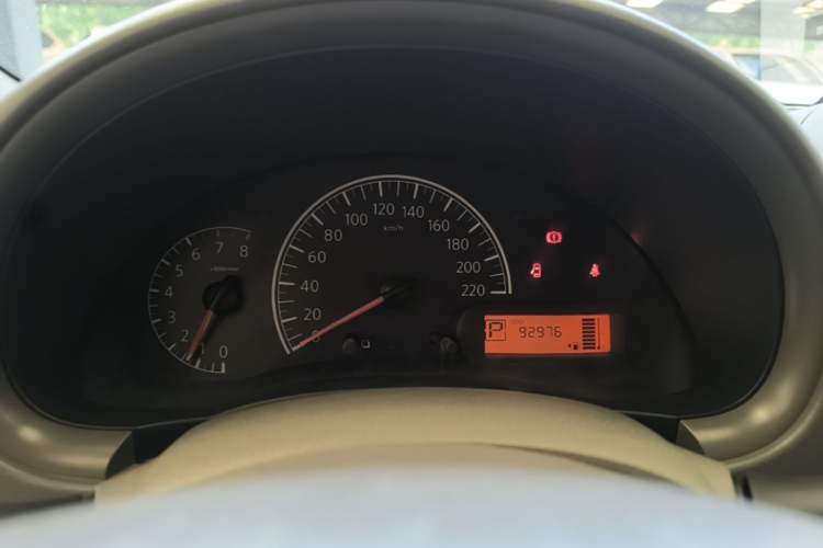 Used Nissan Sunny 2015 1.5XE CVT Comfort Edition Instrument Cluster