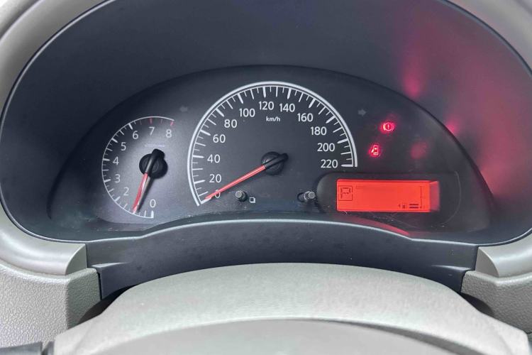 Used Nissan Sunny 2015 1.5XE CVT Comfort Edition Instrument Cluster