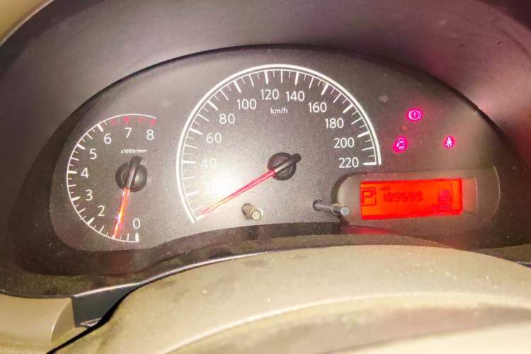 Used Nissan Sunny 2015 1.5XE CVT Comfort Edition Instrument Cluster