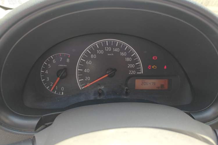 Used Nissan Sunny 2015 1.5XE Manual Comfort Edition Instrument Cluster