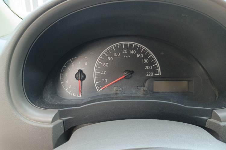 Used Nissan Sunny 2015 1.5XE CVT Comfort Edition Instrument Cluster