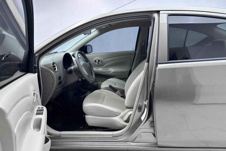Used Nissan Sunny 2015 1.5XE CVT Comfort Edition Interior 1