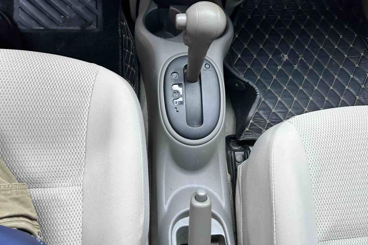 Used Nissan Sunny 2015 1.5XE CVT Comfort Edition Interior 13