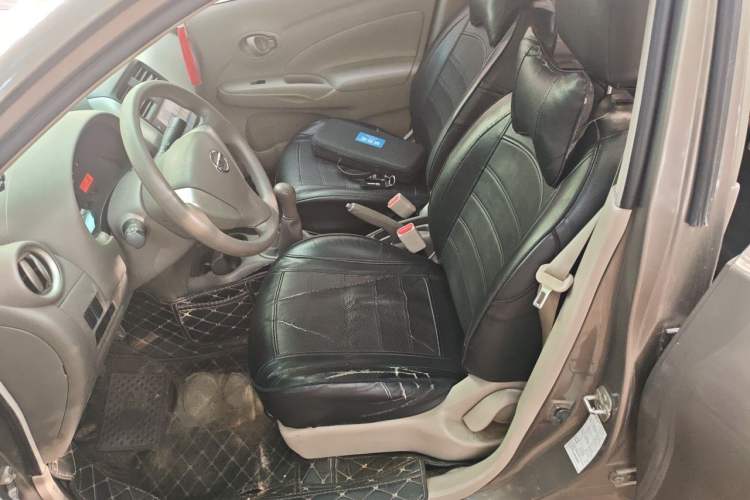 Used Nissan Sunny 2015 1.5XE Manual Comfort Edition Left Front Seat