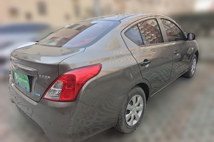Used Nissan Sunny 2015 1.5XE Manual Comfort Edition Rear Right 45 Deg