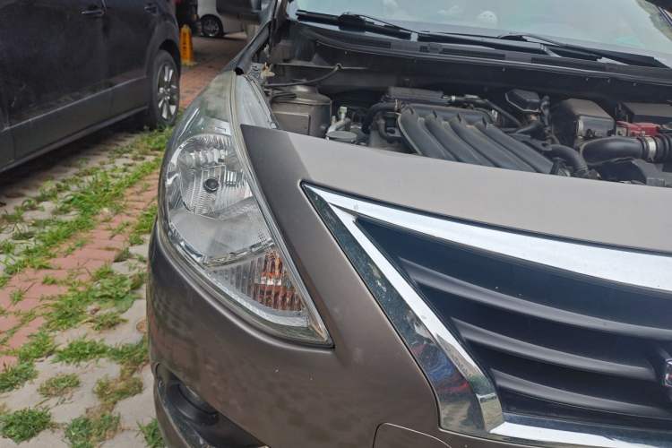 Used Nissan Sunny 2015 1.5XE CVT Master Edition Right Front Headlight