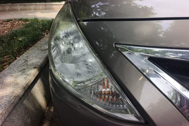 Used Nissan Sunny 2015 1.5XE CVT Comfort Edition Right Front Headlight