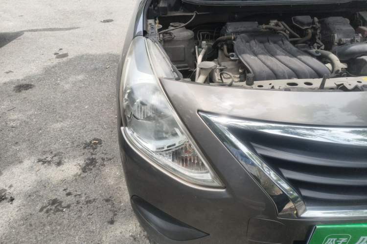 Used Nissan Sunny 2015 1.5XE CVT Comfort Edition Right Front Headlight