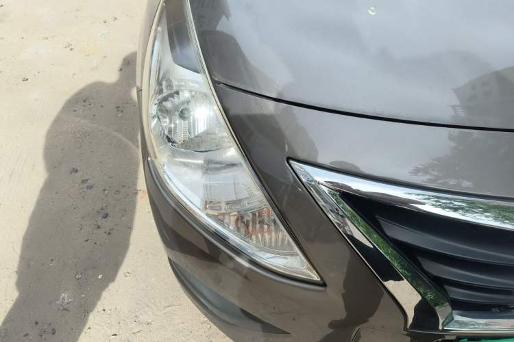Used Nissan Sunny 2015 1.5XE CVT Comfort Edition Right Front Headlight
