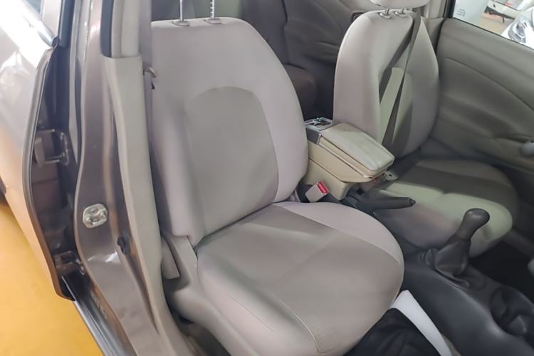 Used Nissan Sunny 2015 1.5XE Manual Comfort Edition Right Front Seat