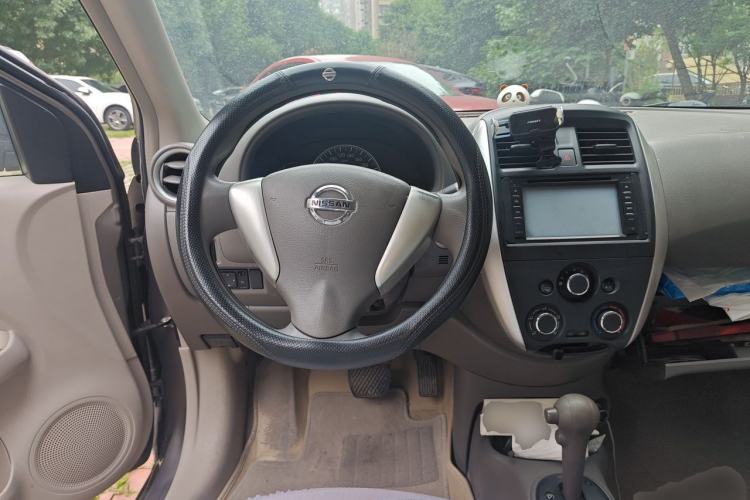 Used Nissan Sunny 2015 1.5XE CVT Master Edition Steering Wheel