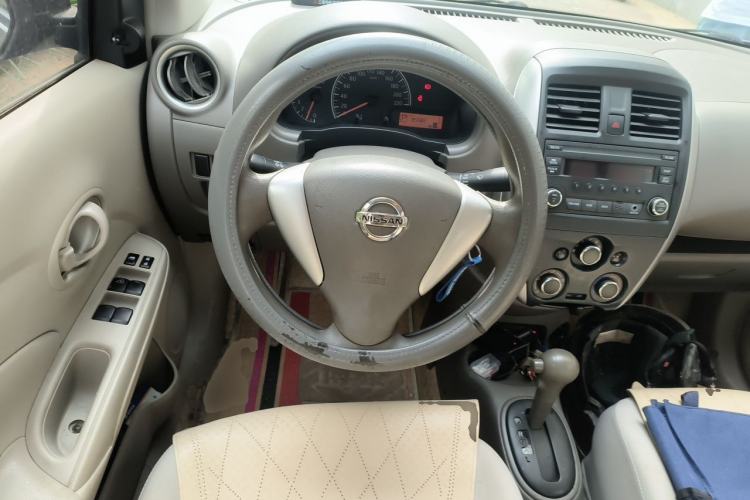 Used Nissan Sunny 2015 1.5XE CVT Comfort Edition Steering Wheel