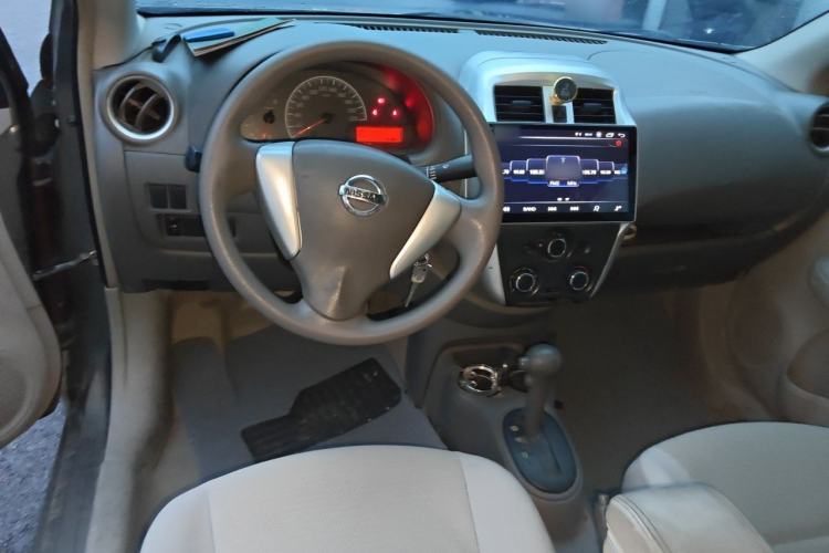 Used Nissan Sunny 2015 1.5XE CVT Comfort Edition Steering Wheel