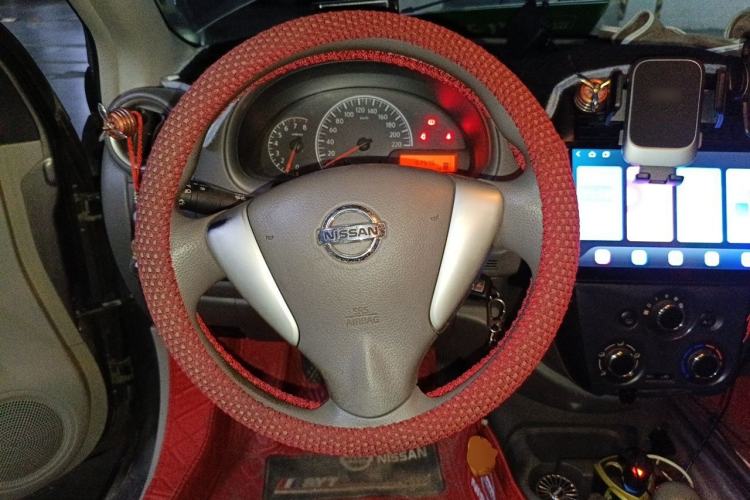 Used Nissan Sunny 2015 1.5XE Manual Comfort Edition Steering Wheel