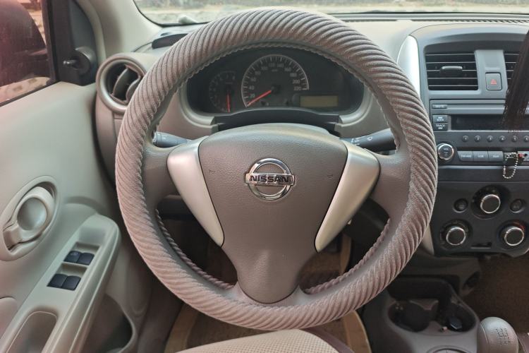 Used Nissan Sunny 2015 1.5XE Manual Comfort Edition Steering Wheel