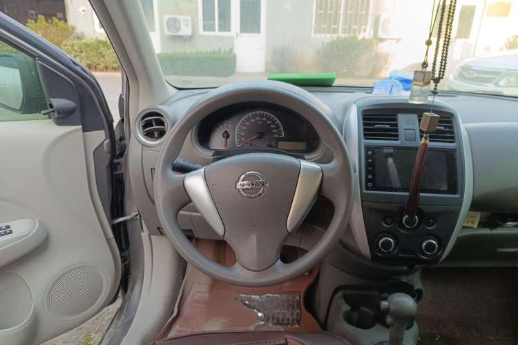 Used Nissan Sunny 2015 1.5XE CVT Comfort Edition Steering Wheel