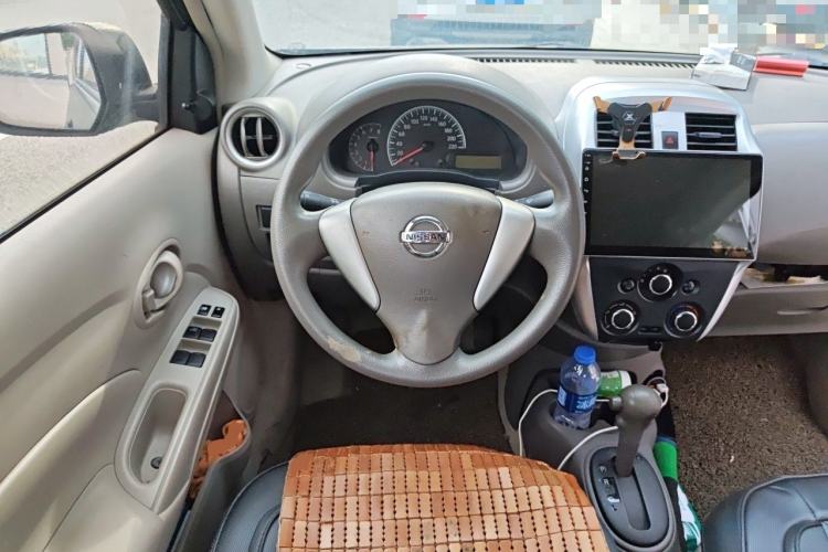 Used Nissan Sunny 2015 1.5XE CVT Comfort Edition Steering Wheel