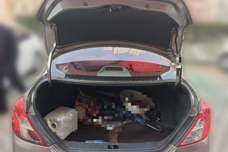 Used Nissan Sunny 2015 1.5XE Manual Comfort Edition Trunk