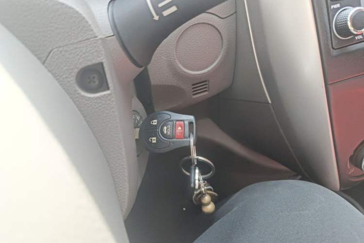 Used Nissan Sunny 2015 1.5XE Manual Comfort Edition Vehicle Key