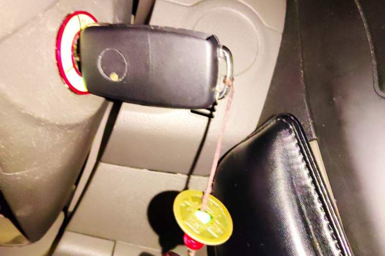 Used Nissan Sunny 2015 1.5XE CVT Comfort Edition Vehicle Key