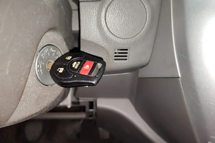Used Nissan Sunny 2015 1.5XE Manual Comfort Edition Vehicle Key