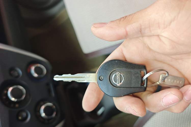 Used Nissan Sunny 2015 1.5XE Manual Comfort Edition Vehicle Key