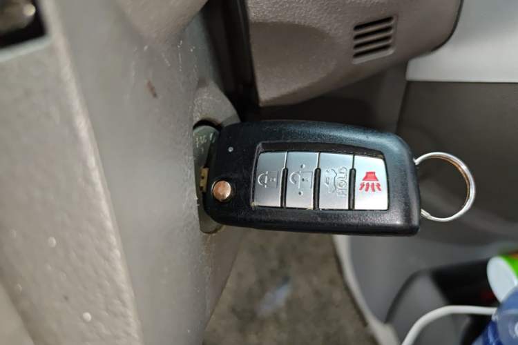 Used Nissan Sunny 2015 1.5XE CVT Comfort Edition Vehicle Key