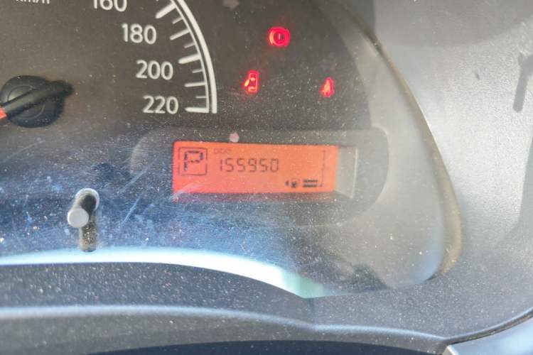 Used Nissan Sunny 2015 1.5XE CVT Master Edition Odometer Close Up