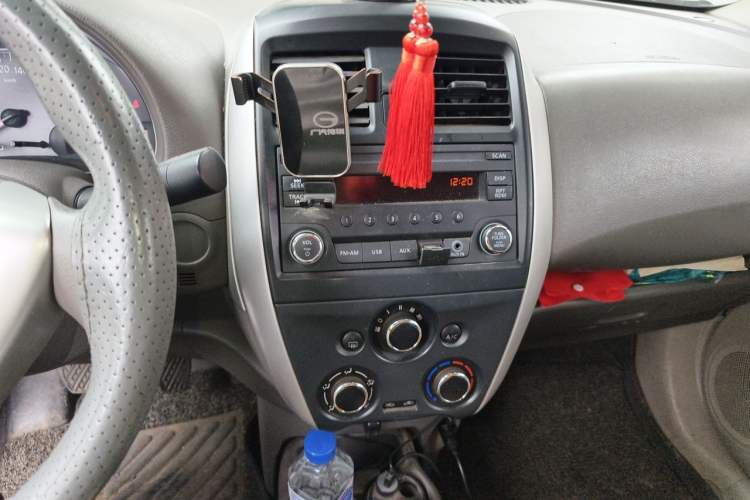 Used Nissan Sunny 2015 1.5XE Manual Comfort Edition Audio And AC Panel