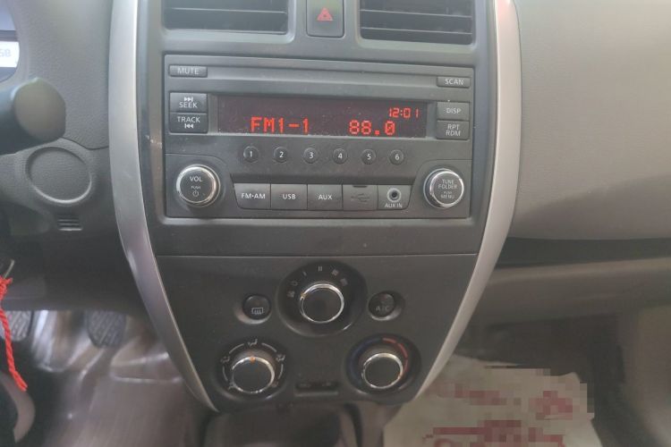 Used Nissan Sunny 2015 1.5XE Manual Elite Edition Audio And AC Panel