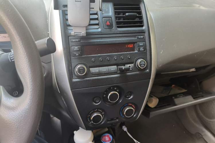Used Nissan Sunny 2015 1.5XE Manual Comfort Edition Audio And AC Panel