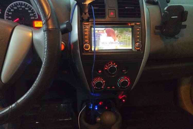 Used Nissan Sunny 2015 1.5XE CVT Master Edition Audio And AC Panel