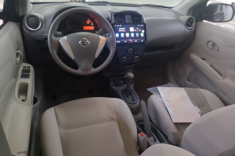 Used Nissan Sunny 2015 1.5XE CVT Master Edition Center Console