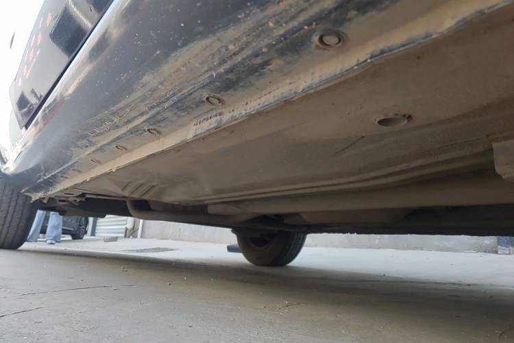 Used Nissan Sunny 2015 1.5XE Manual Comfort Edition Chassis Front Right