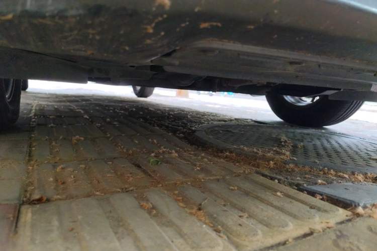 Used Nissan Sunny 2015 1.5XE Manual Elite Edition Chassis Front Right