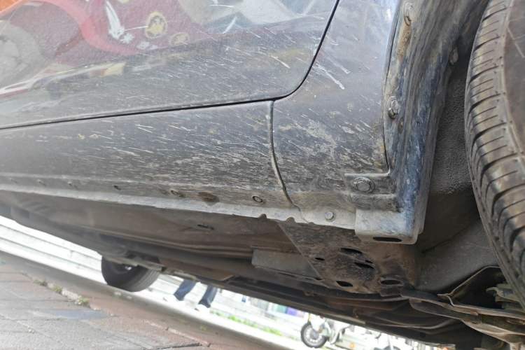 Used Nissan Sunny 2015 1.5XE Manual Elite Edition Chassis Front Right