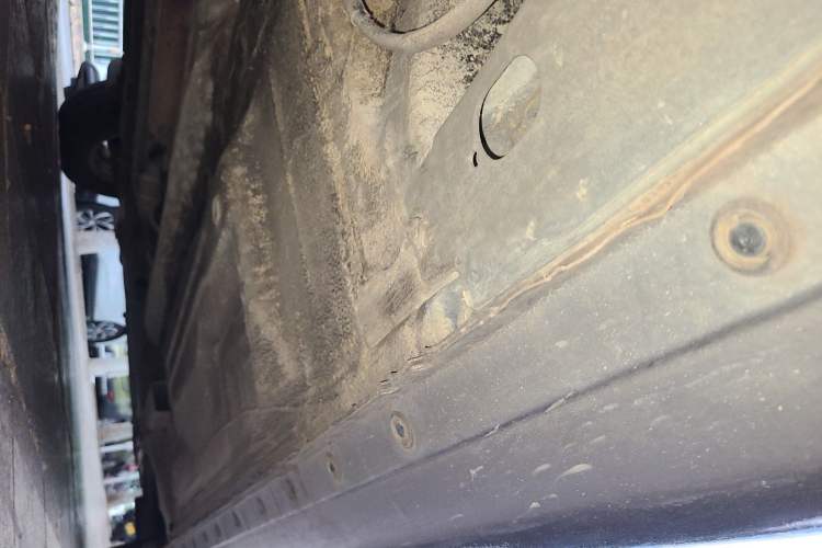 Used Nissan Sunny 2015 1.5XE Manual Comfort Edition Chassis Rear Right