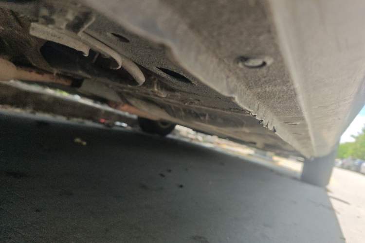 Used Nissan Sunny 2015 1.5XE Manual Comfort Edition Chassis Rear Right
