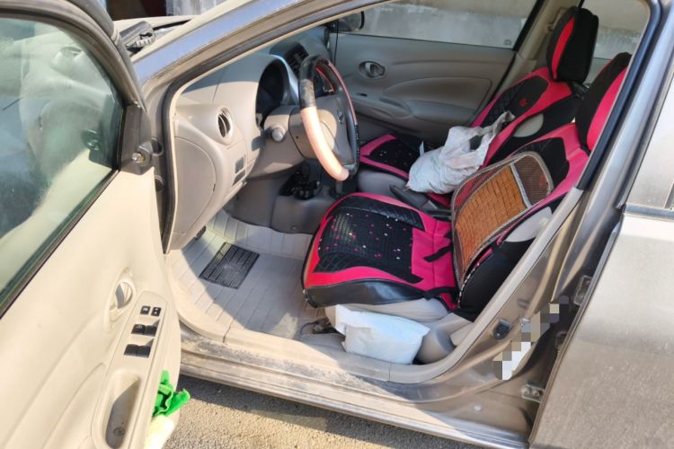 Used Nissan Sunny 2015 1.5XE CVT Comfort Edition Driver Seat